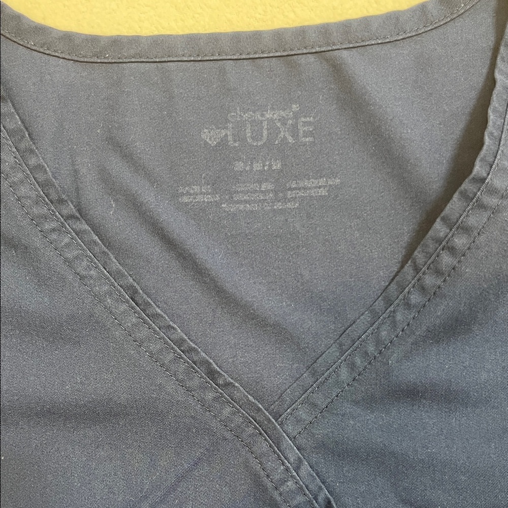 Scrub Top - Picture 5 of 6
